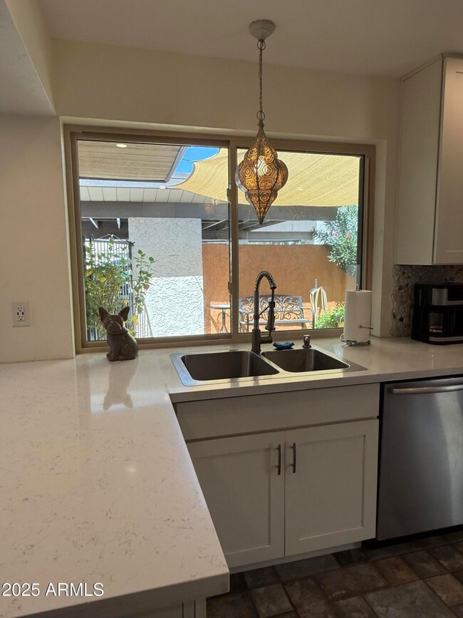 1725 N Date unit 8, Mesa, AZ 85201 - photo 5