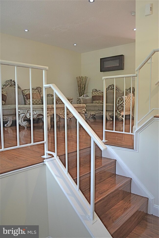 8917 Whitsell Way, Lorton, VA 22079 - photo 2