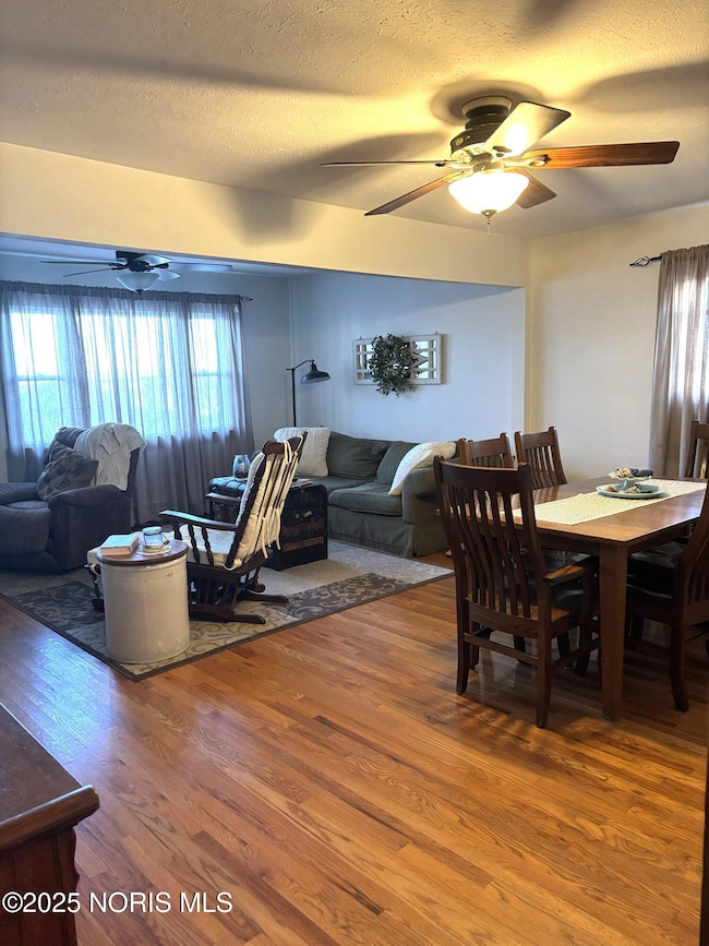 12369 Lagoon Dr, Curtice, OH 43412 - photo 2