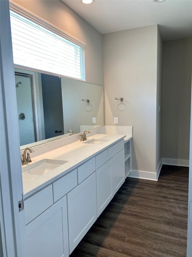 876 Fortune St, Houston, TX 77088 - photo 7