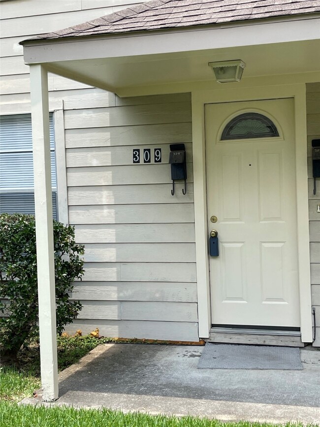 Front door to lower unit.