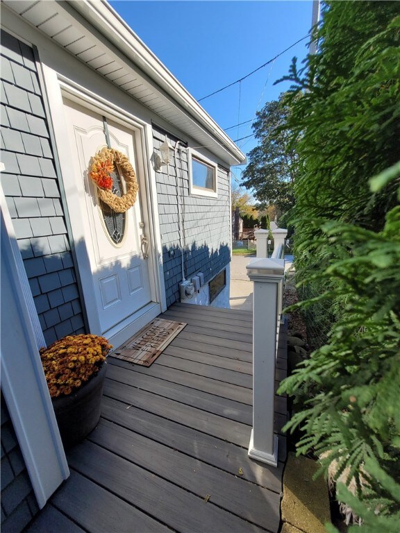 4 Terrace Ave, Warren, RI 02885 - photo 2
