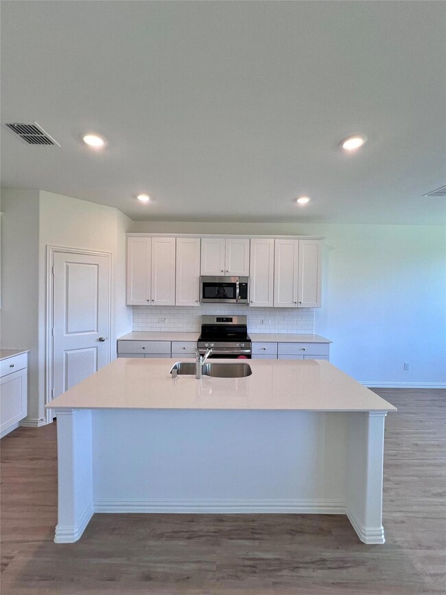 132 Ardsley Ln, Princeton, TX 75407 - photo 2