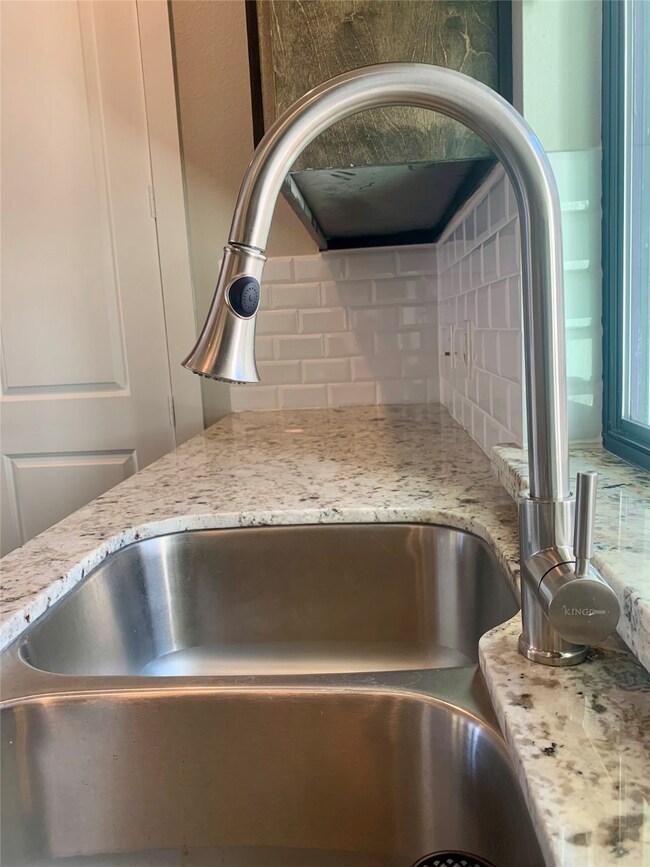 608 W 28th St unit A, Houston, TX 77008 - photo 3