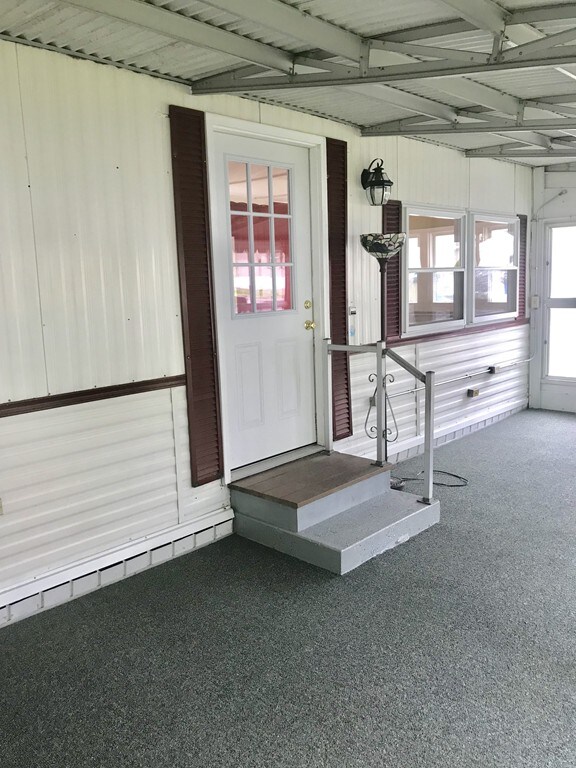 6 Rebecca Ave, Hudson, MA 01749 - photo 3