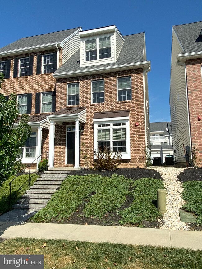 619 W Mulberry St, Kennett Square, PA 19348 - photo 3