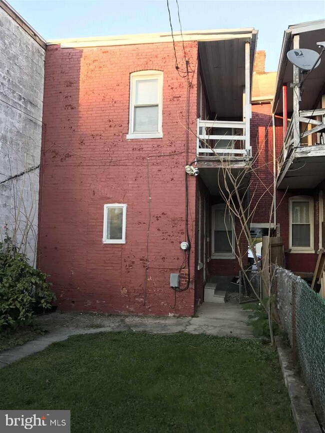 426 N Pershing Ave, York, PA 17401 - photo 2