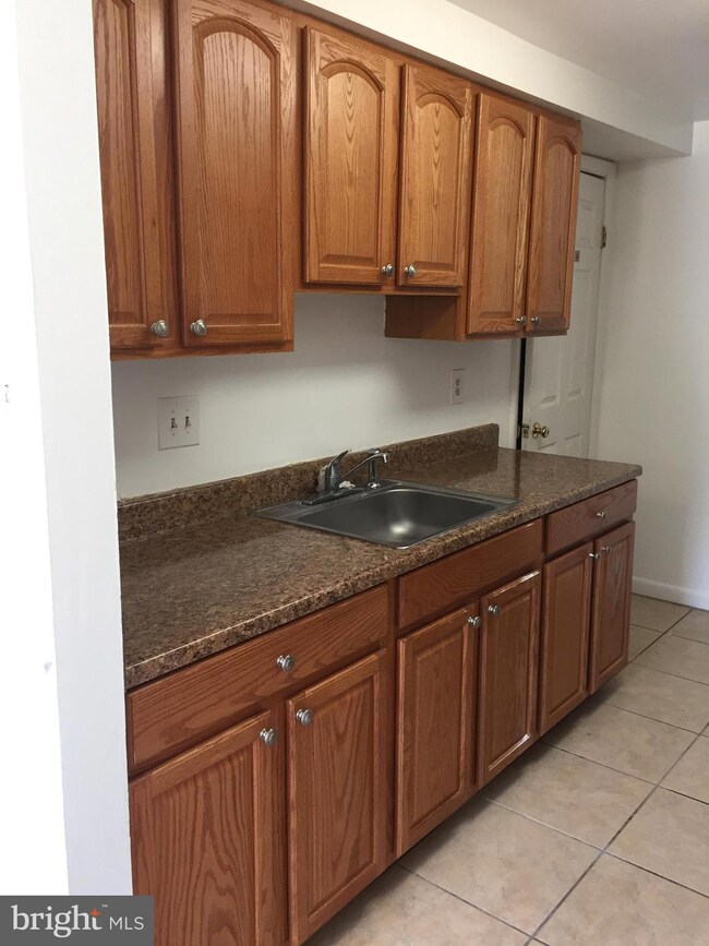 404 West Ct, Glen Burnie, MD 21061 - photo 5