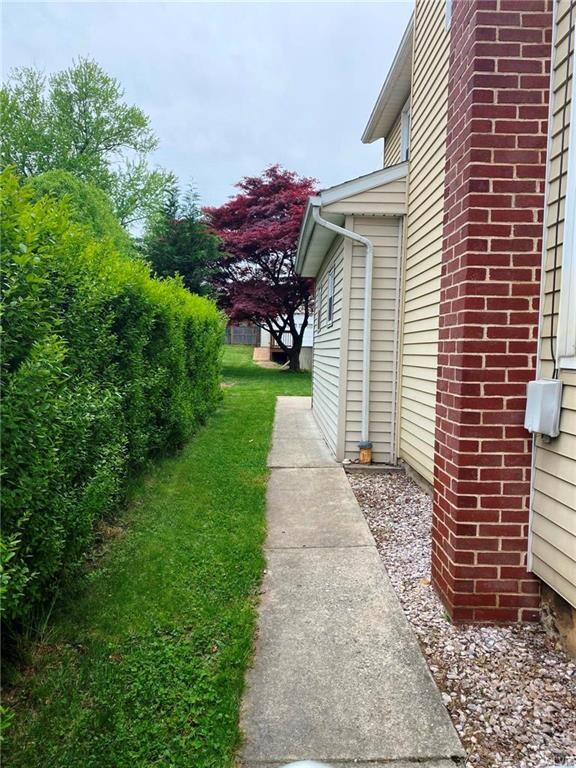 164 S 3rd St, Lehighton, PA 18235 - photo 2