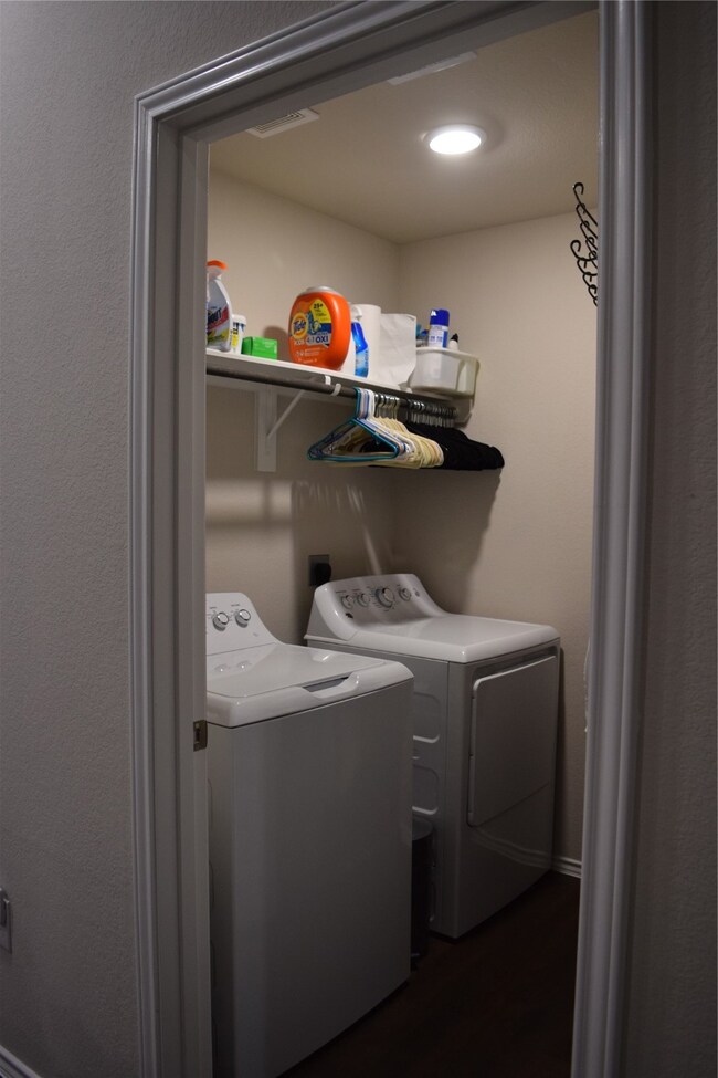 318 Wisteria Manor St, Magnolia, TX 77354 - photo 7