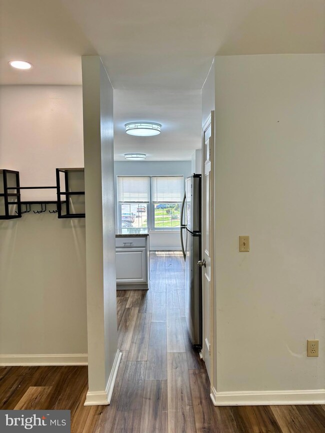 10528 Storch Dr, Lanham, MD 20706 - photo 7