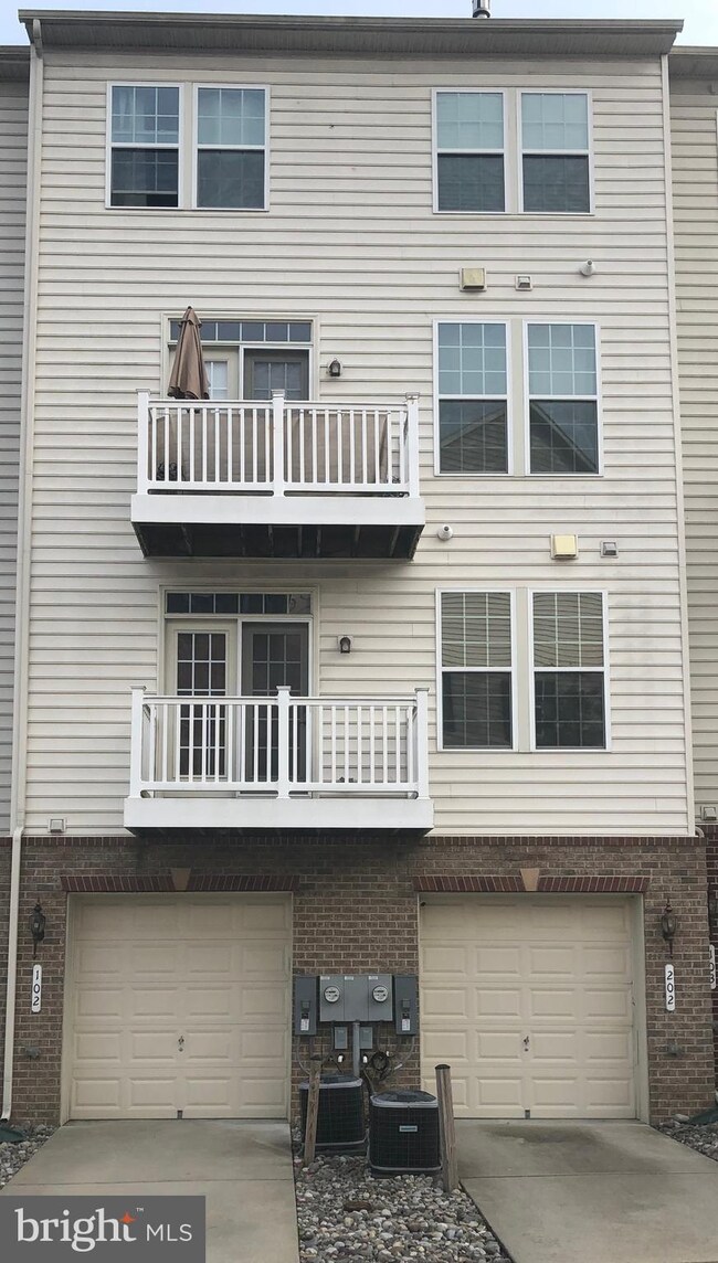 904 Hall Station Dr unit 102, Bowie, MD 20721 - photo 3