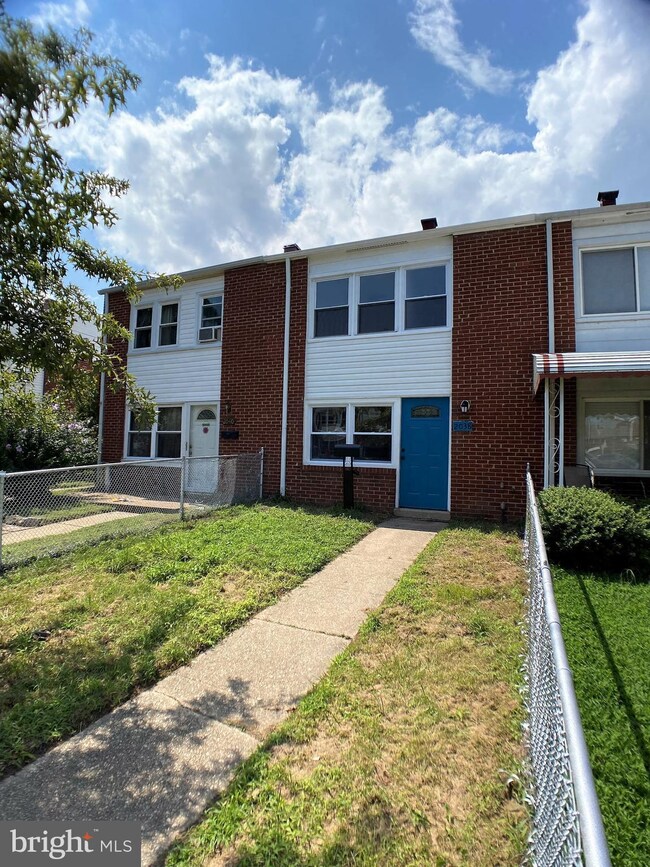 2038 Kelmore Rd, Dundalk, MD 21222 - photo 2