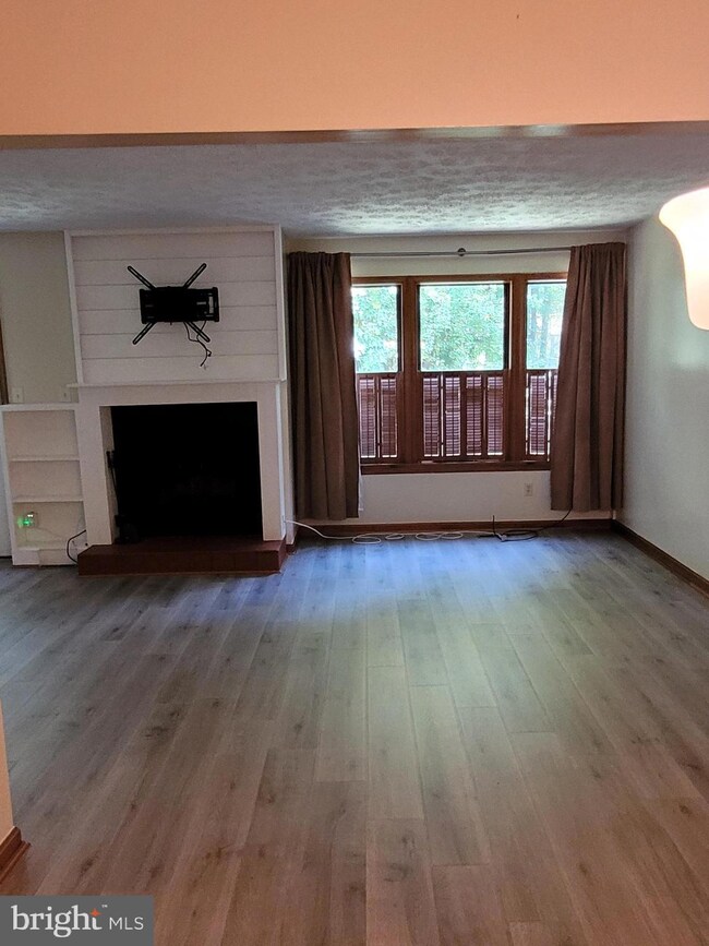 23354 Black Oak Ct, California, MD 20619 - photo 4