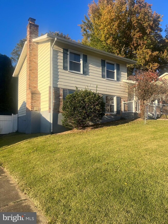 6604 Weston Ave, Capitol Heights, MD 20743 - photo 3