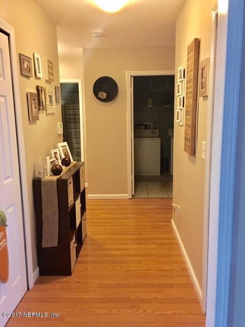 2817 Circle St E, Jacksonville, FL 32216 - photo 7