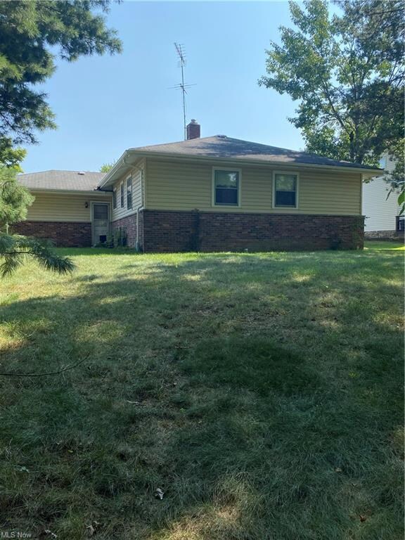 1919 Laurel Dr, Twinsburg, OH 44087 - photo 4