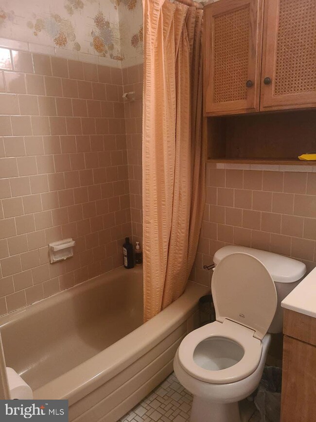 6913 Greenwood Dr, Glenn Dale, MD 20769 - photo 7