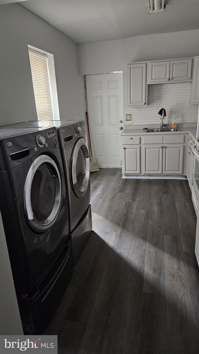 2105 N Spruce St, Wilmington, DE 19802 - photo 5