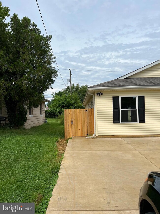 416 Bethune Dr, Wilmington, DE 19801 - photo 4