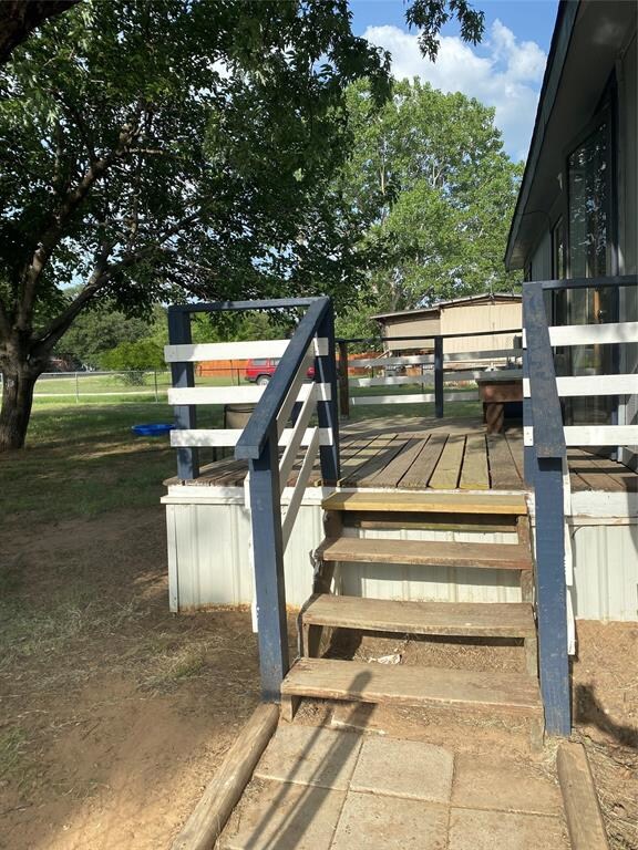 1050 Meadow Oaks St, Azle, TX 76020 - photo 7