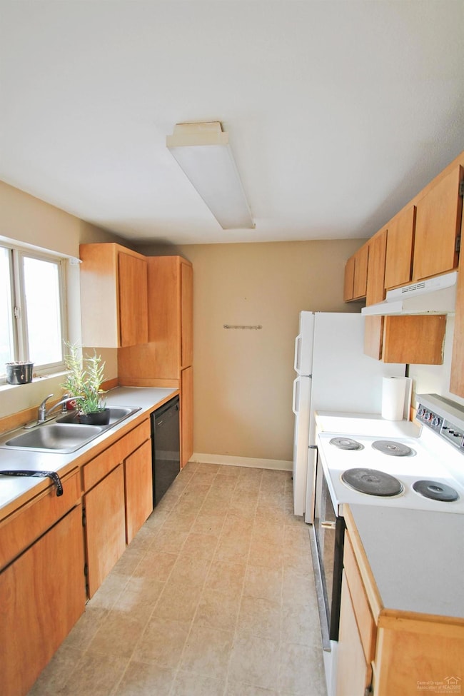 1334 NE Purcell Blvd, Bend, OR 97701 - photo 4