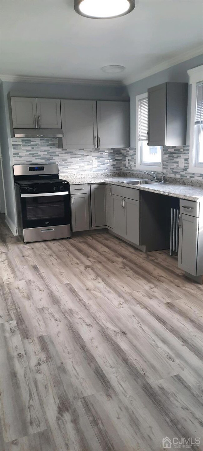 124 Pershing Ave unit 1st, Carteret, NJ 07008 - photo 4