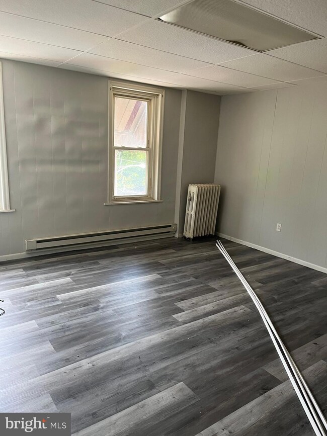 1007 Mount Laurel Rd unit 4, Temple, PA 19560 - photo 6