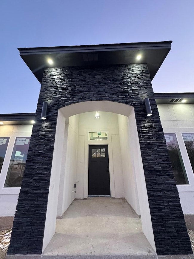 212 Sunrise Loop, Eagle Pass, TX 78852 - photo 4