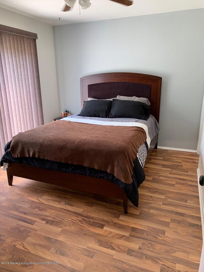 1006 Lochhead Ave, Flint, MI 48507 - photo 7