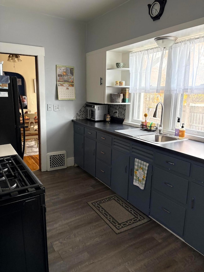 23 Emerald Ave, Battle Creek, MI 49037 - photo 4