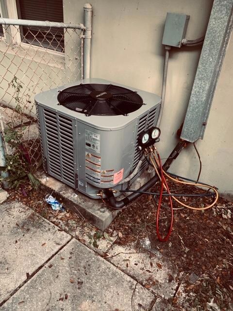 305 3rd St, Lake Park, FL 33403 - photo 3