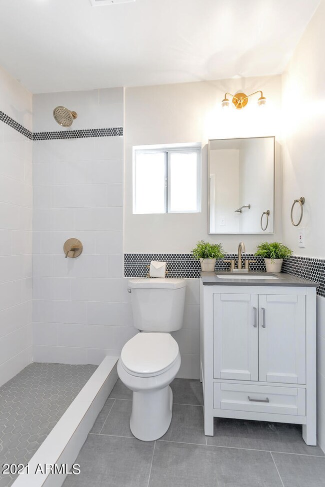 8136 N 12th St, Phoenix, AZ 85020 - photo 7