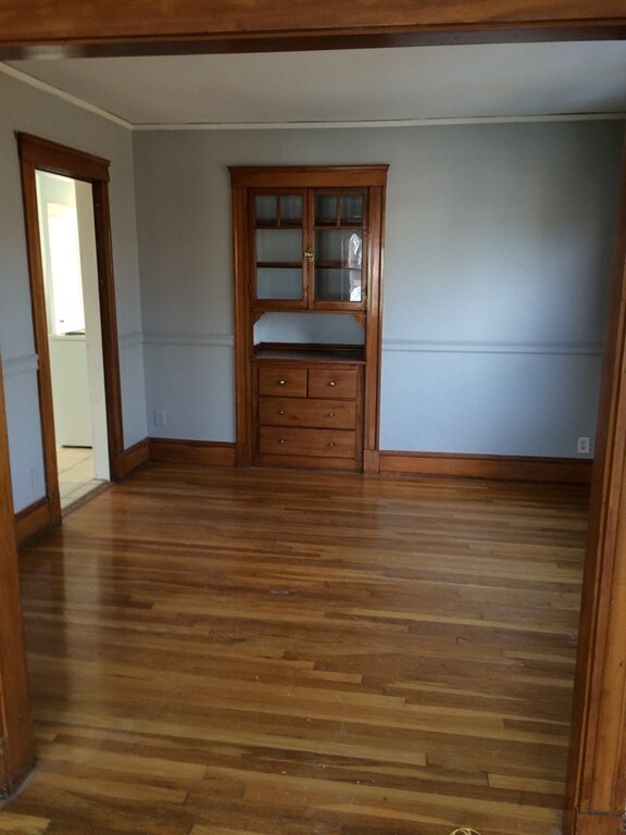 3 Summer St unit 2, West Roxbury, MA 02132 - photo 4