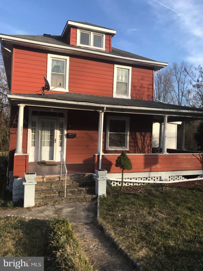 5017 Leeds Ave, Halethorpe, MD 21227 - photo 2