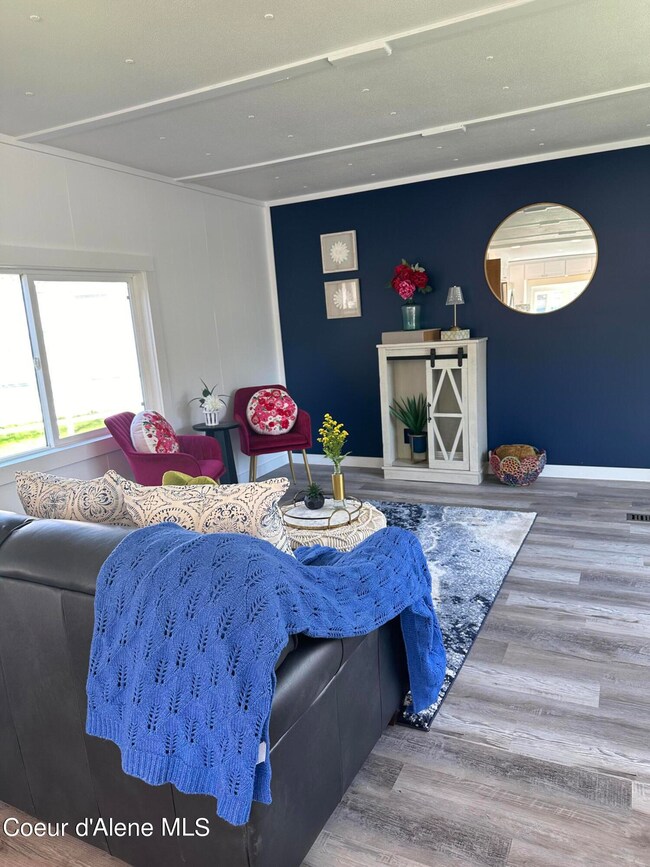 8201 W Bordon Ct, Rathdrum, ID 83858 - photo 4