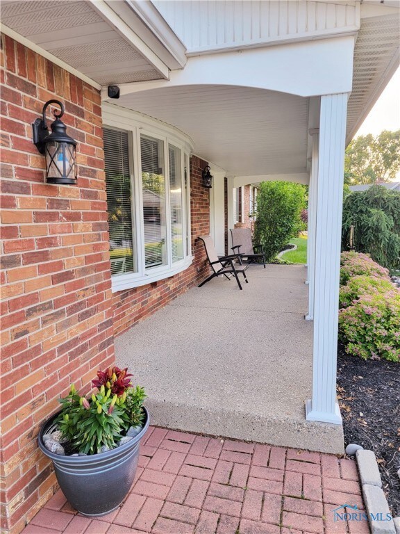 619 Riverside Dr, Woodville, OH 43469 - photo 3