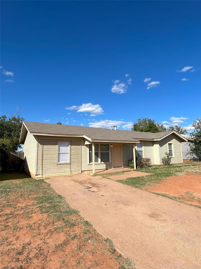Welcome Home!  Close to Dyess AFB!