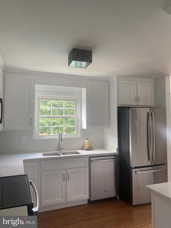 7905 Godfrey Ct, Clinton, MD 20735 - photo 7