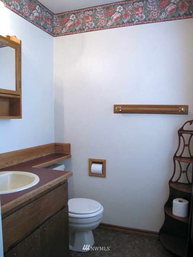 unlisted-address, Longview, WA 98632 - photo 7