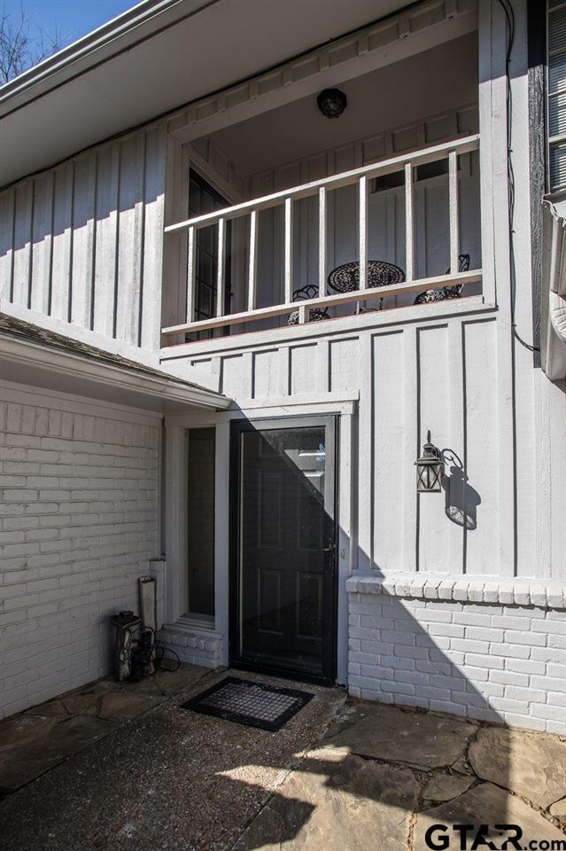 322 322 Brookwood Dr, Tyler, TX 75701 - photo 4