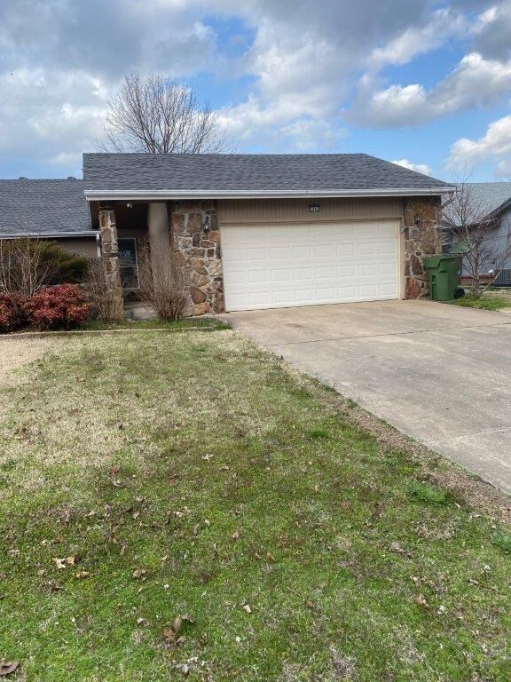 1005 W Linden St, Rogers, AR 72756 - photo 2