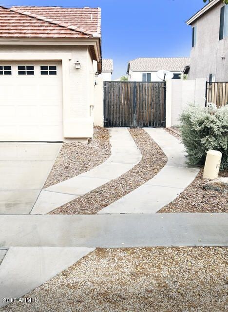 R-1716 E Beautiful Lane GB 080516 0373