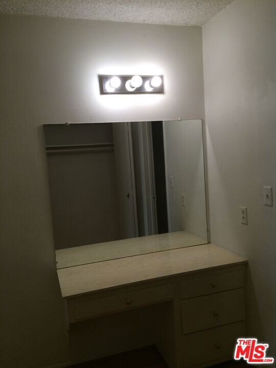 1166 Amherst Ave unit 6, Los Angeles, CA 90049 - photo 4