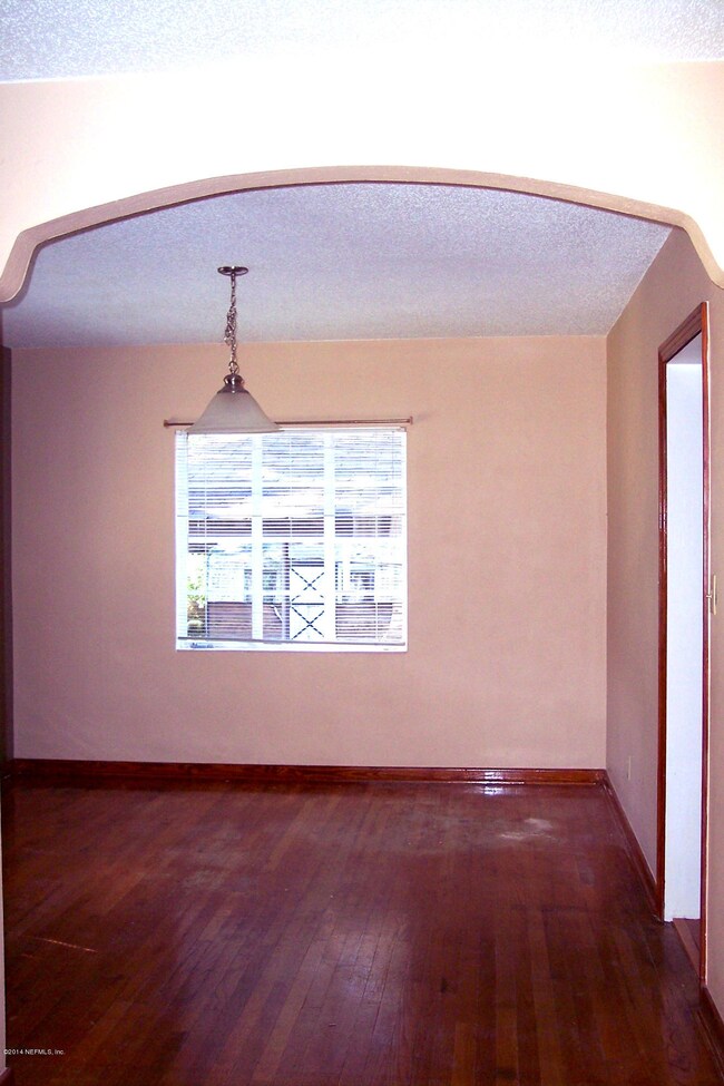 7323 Oakwood Dr, Jacksonville, FL 32211 - photo 5