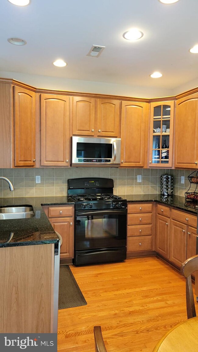 2372 S Whittmore St, Furlong, PA 18925 - photo 6