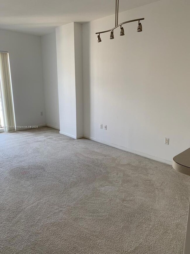 Ten Aragon Condominium unit 1008, Coral Gables, FL 33134 - photo 3