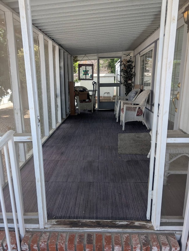 15940 Stoddard Wells Rd unit 29, Victorville, CA 92395 - photo 2