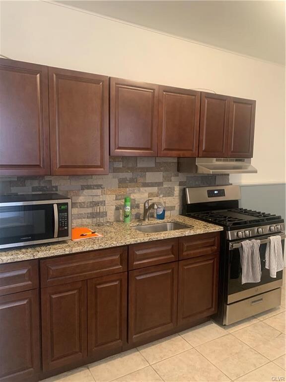 308 N 12th St, Allentown, PA 18102 - photo 2