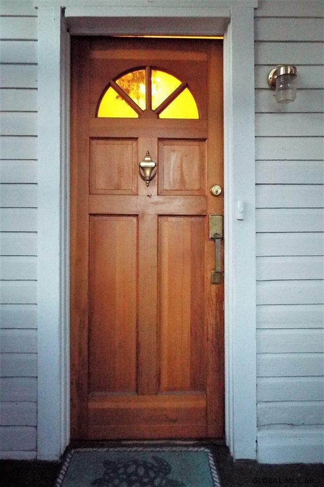 59 113th St, Troy, NY 12182 - photo 3